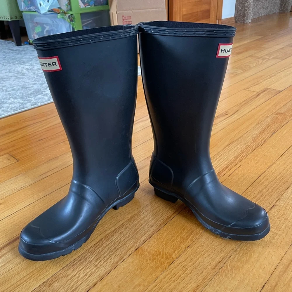 Hunter Original Kids Wellington Boots black Size 4 girls and 3 boys - Picture 6 of 9